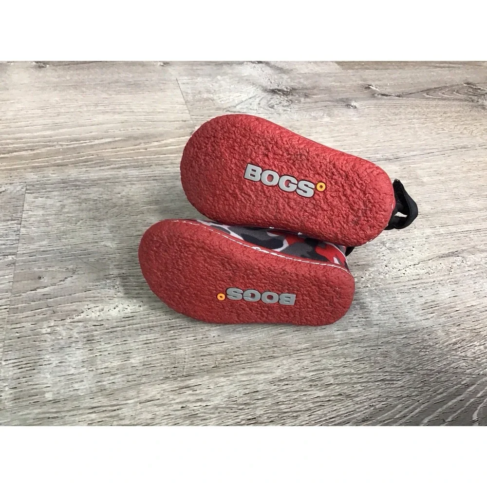 Baby Bogs Toddler Boy Boots Size 4 Rain Snow Red Black Camo Pull On Waterproof